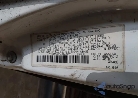 2004 Toyota Tundra Limited V8 z USA, uszkodzony, nr VIN 5TBRT38164S448428